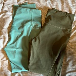 Brand: Old Navy active Style: elevate legging go-dry